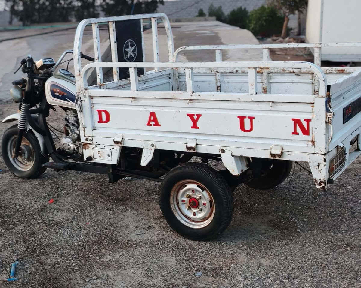 سلام عليكم ستوته مديل 18 رقم بصره نظيفه احله من الصوره مكينه البلاديه السعر خاص مكان ناصريه غراف  رقم النتصال *********** اذا مو شراي اطلع كبل
