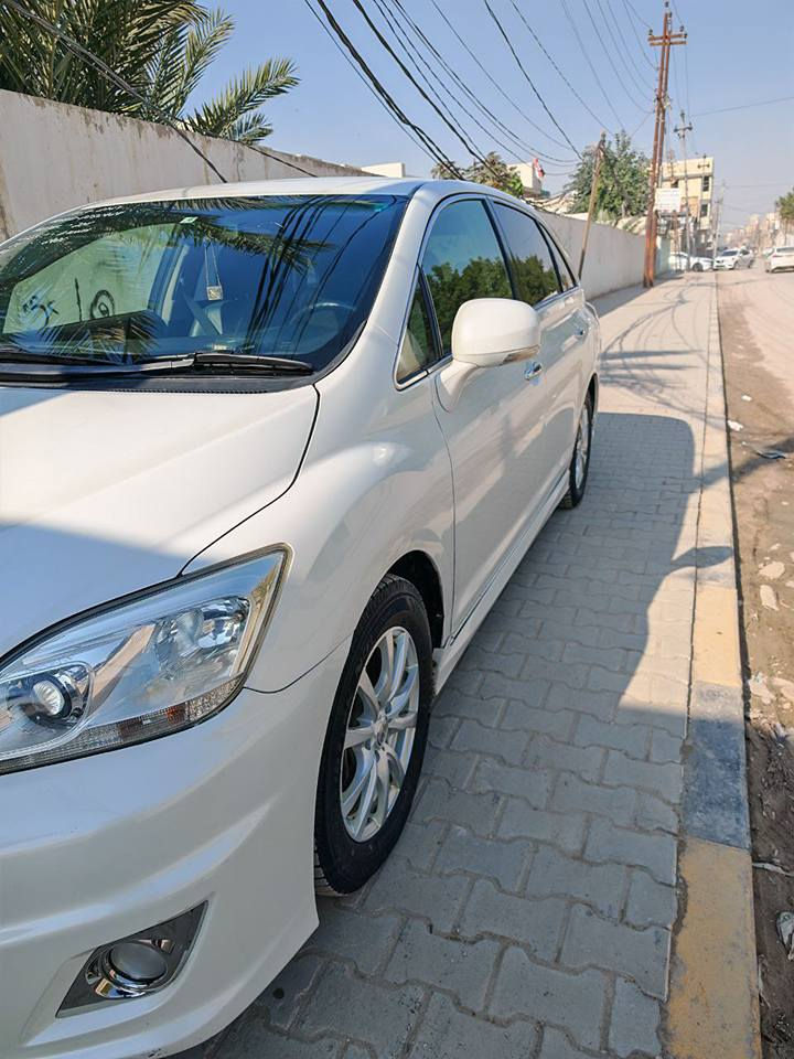 سلام عليكم سياره تيوتا مارك اكس زلو سياره 7 راكب كفاله عامه مكفوله من الكصه او من سرقات ومن كلشي سياره فول جلد مكينتها 2400 سعرها 145 وبيها مجال للاستفسار اتصل (***********) مكاني نجف النجف, العراق
