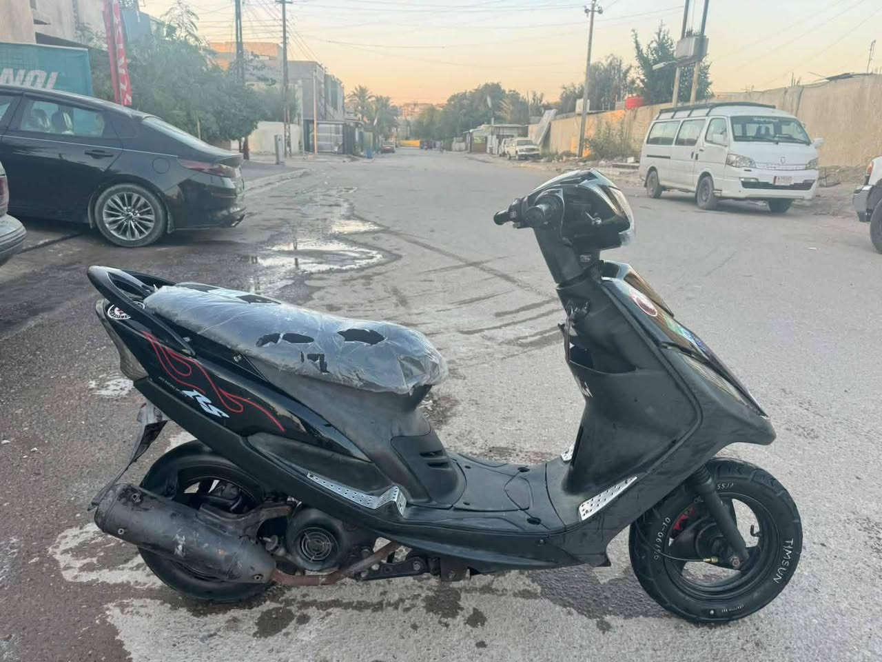 السلام عليكم شباب دراجه عدلة للبيع ابلادية دراجه تخبل شلعة و معدل اتخبل كهربائيات كلة شغالة مكينة ابلادية دراجه خير من الله نضافة كدام عينك السعر 550 وبيها مجال للطيبين الرقم ***********
