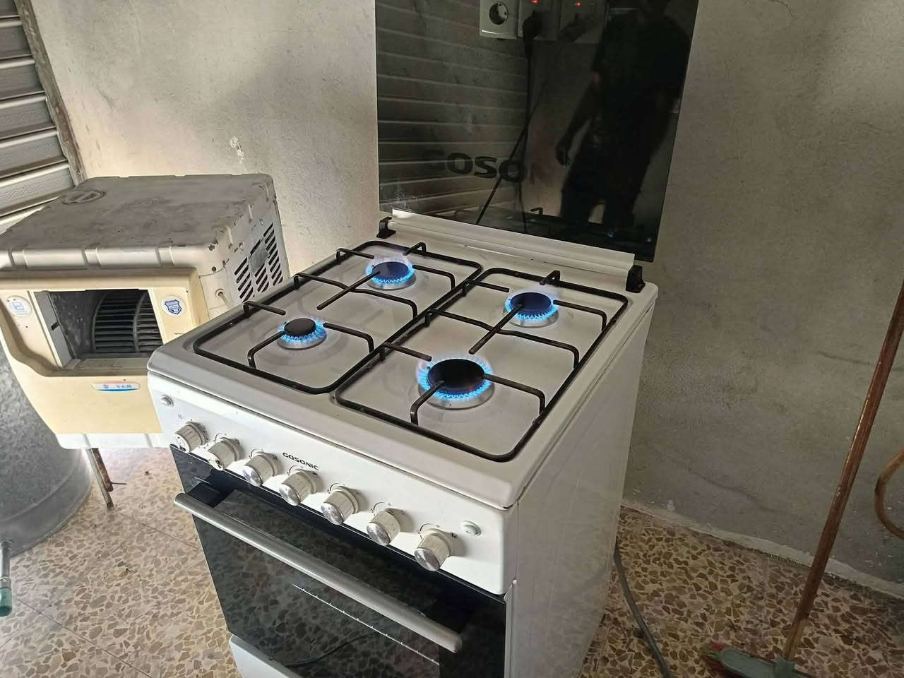 طباخ جوسنك 
نظام بوري..
مستعمل شي قليل جدا .
شغال كامل عيون وفرن خطين..
شغال قداحات وشواية وكلوب...
السعر ..150 بي مجال...


**إذا كنت صاحب هذا الإعلان وتريد حذفه لأي سبب، رجاءا أرسل رسالة إلى الدعم الفني**