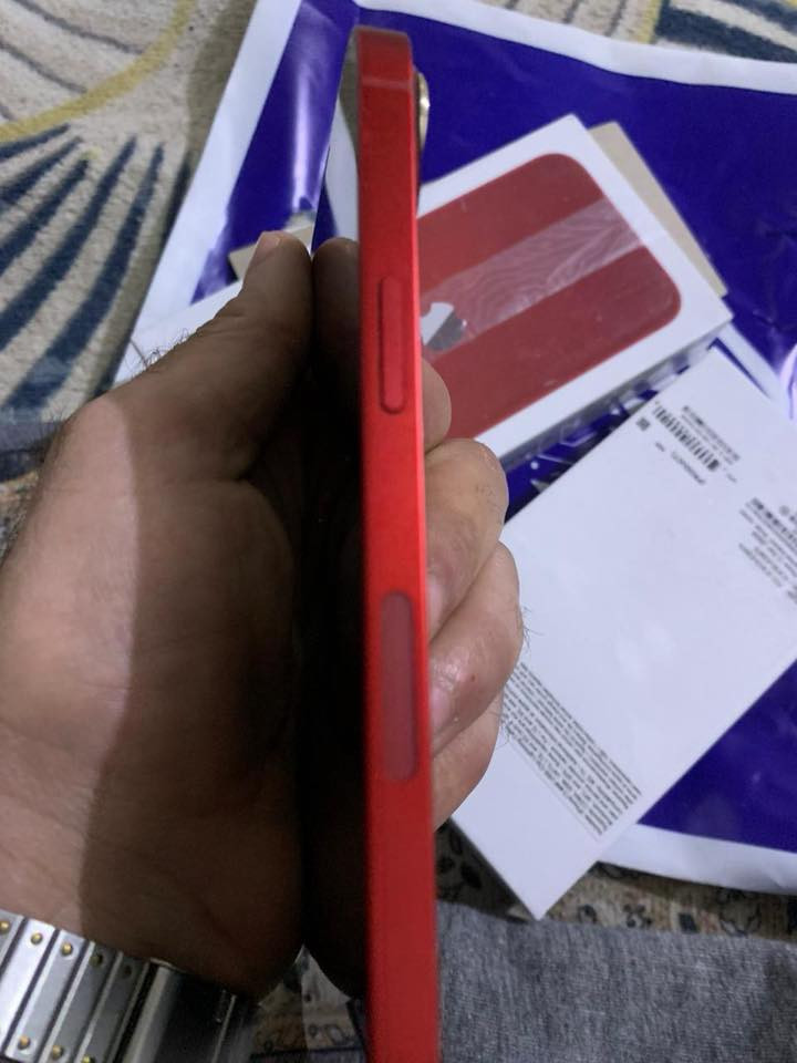 سلام عليكم آيفون 13 عادي مكفول حتى من زلع بطاريه ٩٠ ذاكره ٢٥٦ جهاز أمريكي سعره 475 ألف وبي مجال عنواني البصره امن داخلي *********** واتساب
