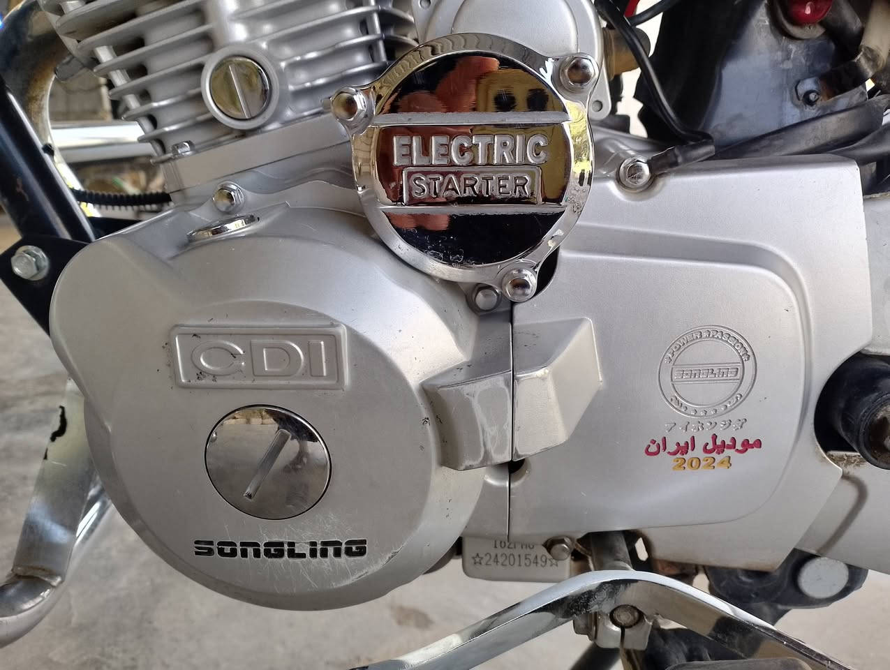 ماطور سولنيك 2024  محرك ما مفتوح وظع شركه شرط . السعر 650 بيه مجال قليل للتفسار الاتصال على الرقم ***********
