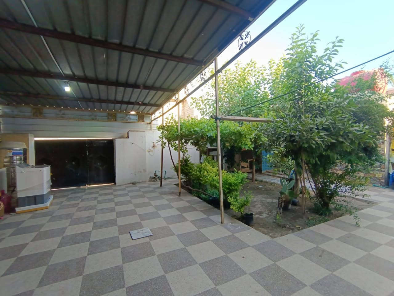 بسم الله الرحمن الرحيم
🏠 إعلان بيع دار سكني
واسط -- الزبيديه
نوع العقار: دار سكني (طابو زراعي).
الموقع: مقابل حي الكرار، مجاور مول أبو نور - شارع السايدين.
المساحة: 280 متر مربع.
📞 للاستفسار والطلب:
يرجى مراجعة مكتب العمدة للعقار أو الاتصال على الرقم التالي:
***********

