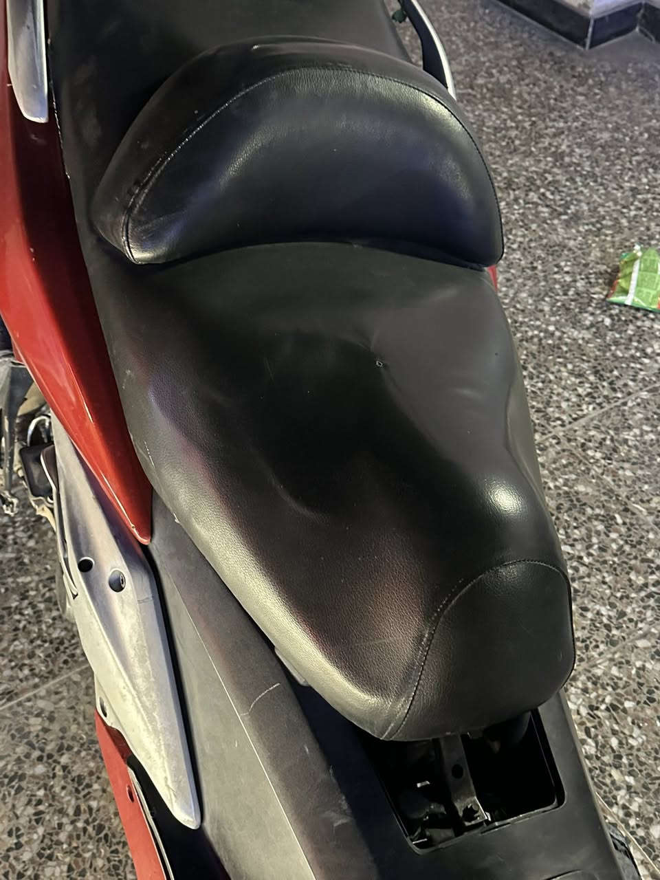 اسلام عليكم شباب ماكو هيج سعرمليون 300سلفر مكينه 400شرط اذا مو خرسه فولل شلع معدل فوللل دراجه مصبوغه صبغ عام كدام لعين نقصه هاي لواقيه مال صالنصه وقبق لبلاستك هاذ لقفل زغير مال جنطه ذنيي ما يكلفن 75كهرلايت كله شغاله نضاام سرعه رقمي ***********متواجد فييس واتساب
