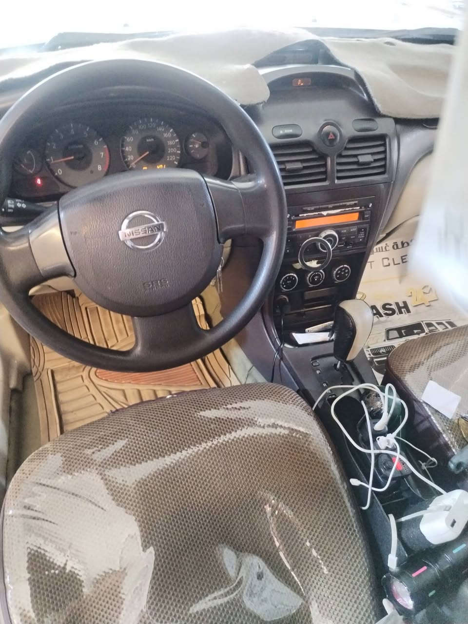 سلام عليكم نيسان بدي كوري موديل ٢٠٠٩ ماشي ٧٦ تخم تاير باتري جديد حدايه خلفي اماميه بيه طخه بل جالغ الأمامي بس اني صبغته عني مواصل لداخل جالغ وجاملغ الخلفي شبر مكاني بغداد المنصور *********** السعر ٩٦ غير متواجد عل الفيس
