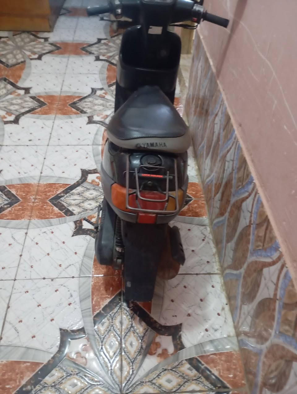 دراجه بتره خطين صاله شهرين  طالعه من الحاويه مابيه نقص مفتوحه بستم ناصريه مركز شارع زيناويه سعر450***********
