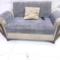 تخم ١٠ مقاعد  دوشمة زينة   يحتاج تنضيف فقط ب١٠٠  07835775049