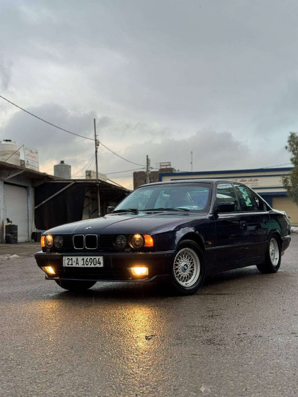 بۆ فرۆشتن مۆدیل 1992 فول فول بێ سلایت 525 iA تۆماتیک تەبرید جام کارەبای. تەعدیل سرعە کارەبایی هەموو گیانی مەزبوتە گێر و مەکینە و ئەکسلی بەشەرتی 10 فیتەر  یەک دینار مەسروفی تێدایە نیە کوشین جلد و کارەبایی. 
نرخ :65$
موبایل ***********
*********** أربيل, العراق
