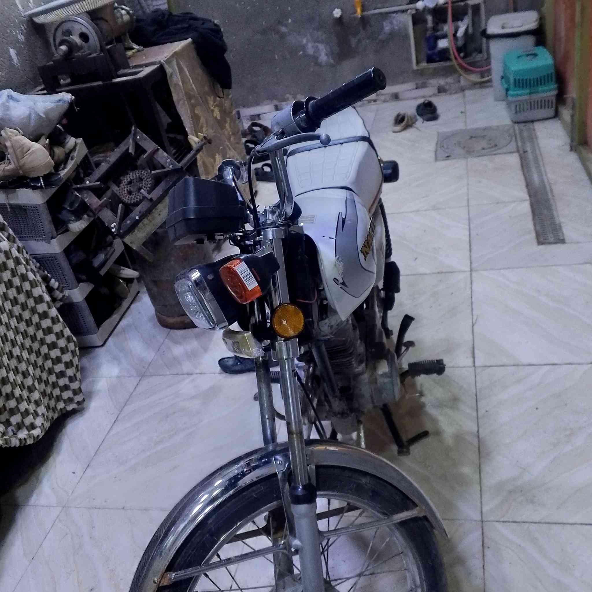 سلام عليكم دراجه نامه للبيع نضيفه سعر 450للطيبين 
***********
