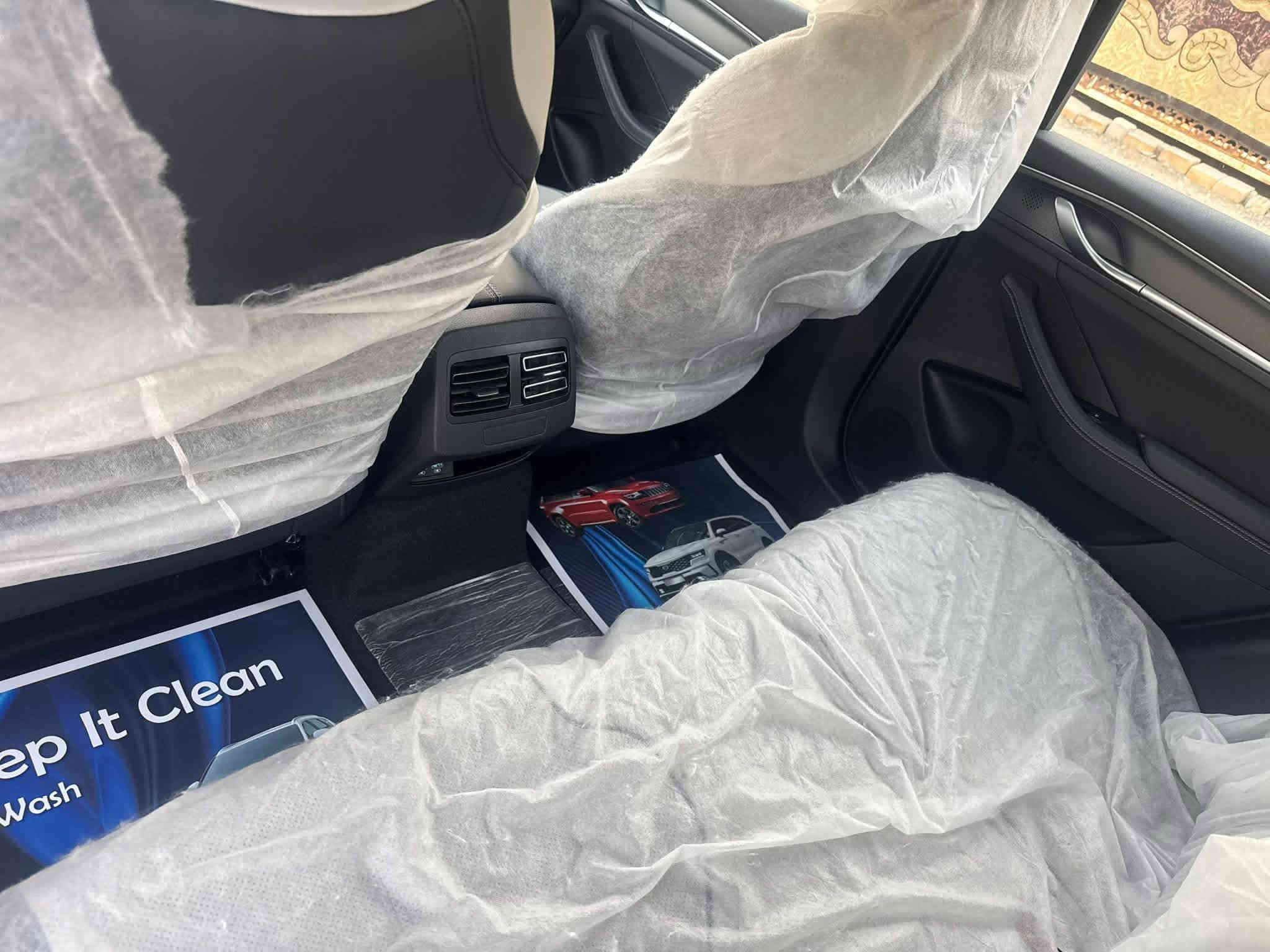 سلام عليكم بي واي دي ماشيه (3000)  اخت الزيرو مكفوله ومدوشمه وارضيات ومعربه الشاشه كامله السيار متصر عليها ربع دينار السعر (19) قفل قفل (مكاني) ( حي اور) ***********
