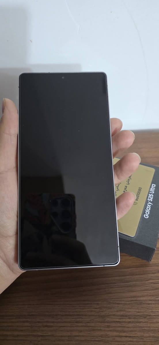 السلام عليكم  للبيع جهاز Samsung Galaxy S25 Ultra
​المساحة التخزينية: 1 تيرابايت (1TB) 
الذاكرة العشوائية (RAM): 16 جيجابايت
اللون ازرق سماوي تيتانيوم
الضمان ضمان عين الفهد
الجهاز بحاله ممتازه جدا نظيف جدا ولا مفتوح ولا مصلح
الملحقات كارتونه الجهاز وكيبل شحن
السعر مليون وخمسمائة وستون (1560000)
المكان بغداد 
الي يريد يشتري يتواصل عالخاص


**إذا كنت صاحب هذا الإعلان وتريد حذفه لأي سبب، رجاءا أرسل رسالة إلى الدعم الفني**