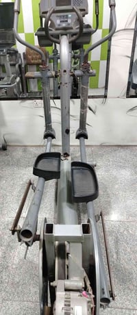 للبيع شغال 125 للأستفسار الاتصال على 07721096175