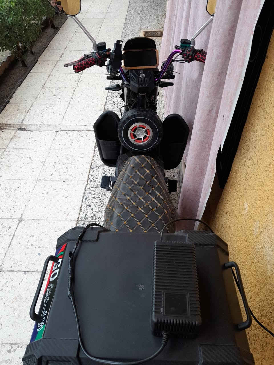 السلام عليكم
المديل 2026 
عندي دراجه جبلي  البيع جديده صارله 25 يوم مستعمله  
عدد البطاريات  6 جديده بطاريات  الكهربائية كله شغاله  
المكان الفلوجه الاستفسار رقم الهاتف  / *********** 
السعر 800 وبي مجال
