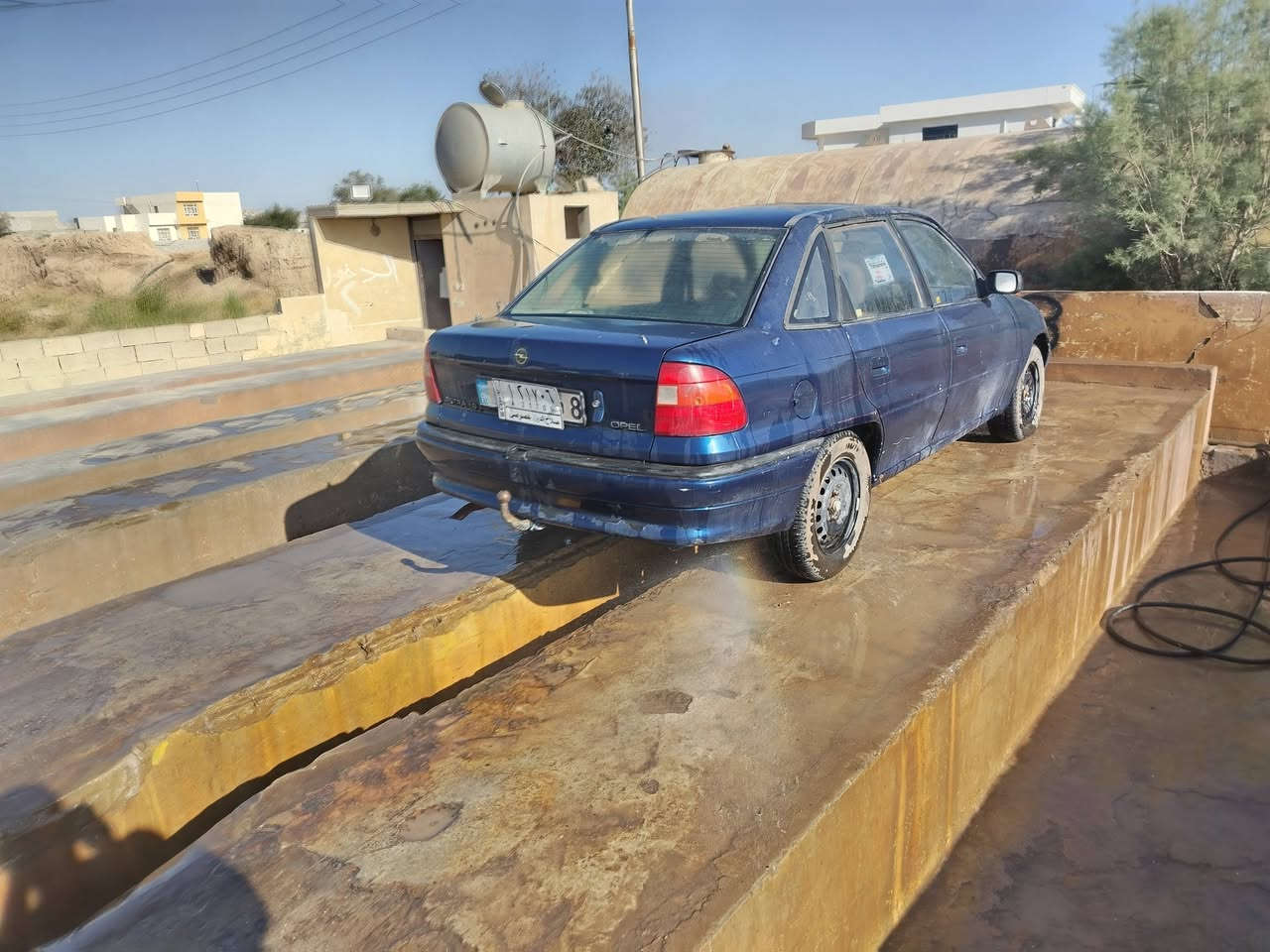اوبل استرا
١٩٩٢ محرك ١٦٠٠
السنوية  ساقطة بشهر الثاني من هاي السنة 
محرك كايم
كير عادي 
صدر زين تايرات زينة
كهربائيات كامله باستثناء الكيلو متر
دواخل وسط
السيارة تمشي بس عايزها

اطلب مراوس ب هيفا او بيع
السعر ٢٧ وبي مجال

للتواصل ***********
