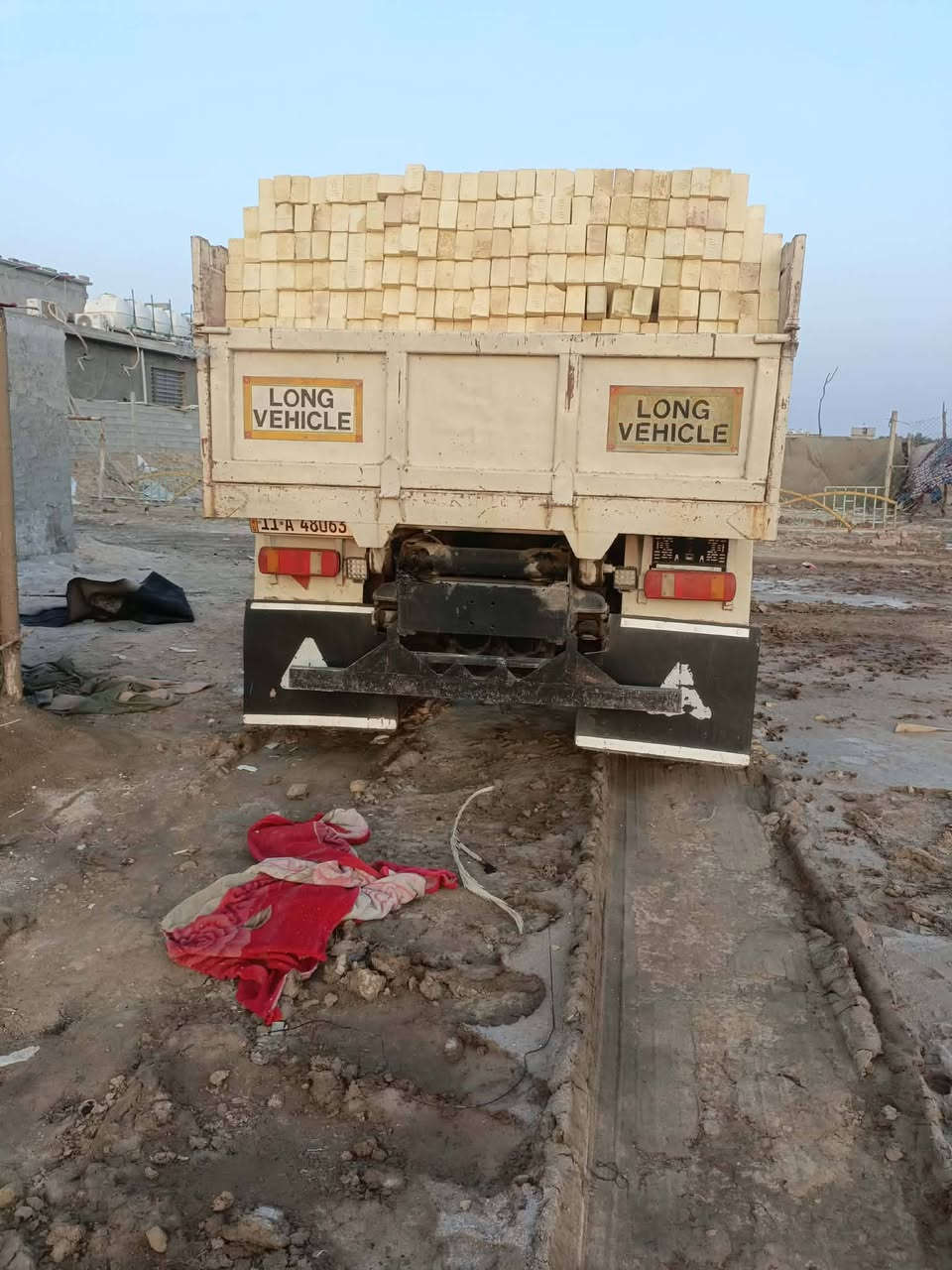 سكانيه ١١١ رقم بغداد انكليزي بسمي مكينه ١١١ عادي لا بخار ولا تنقيص تخم تاير بدي جديد باتريات جدد  مديل ٧٢ شرط تحويل ***********
