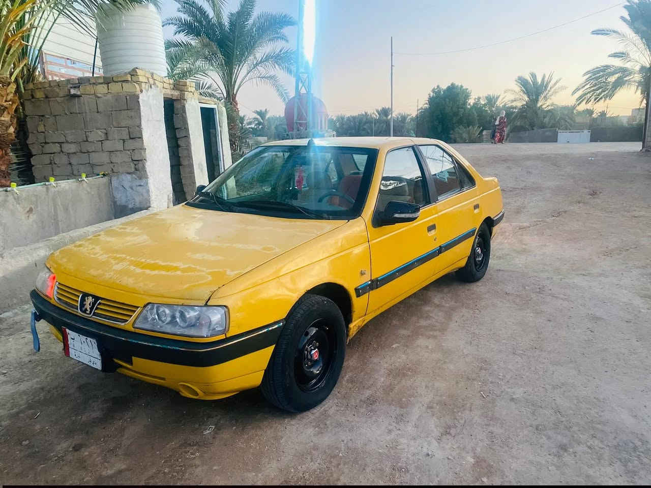 السلام عليكم بيجو 405 مكينه وجير كورولا 1800 السياره موديل 2012 السياره حداديه جديده تخم تايرات جديد سياره الكير تعبان سنويه مالتها طايفه ندور ايش وقت ما تريد عليها هيئه 400 السعر مالتها 18 وبيها مجال بسيط رقمي *********** واذا اكو مراوس اراوس
