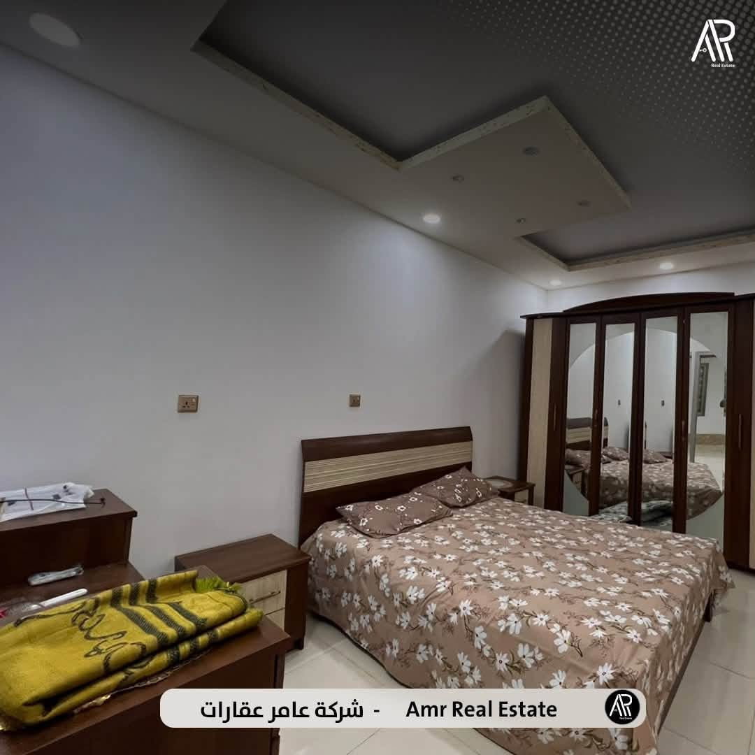 100م زانكو 94 قرب الاسايش
3 غرف نوم 

7 دفاتر و 70 ورقه بي مجال
***********
***********
