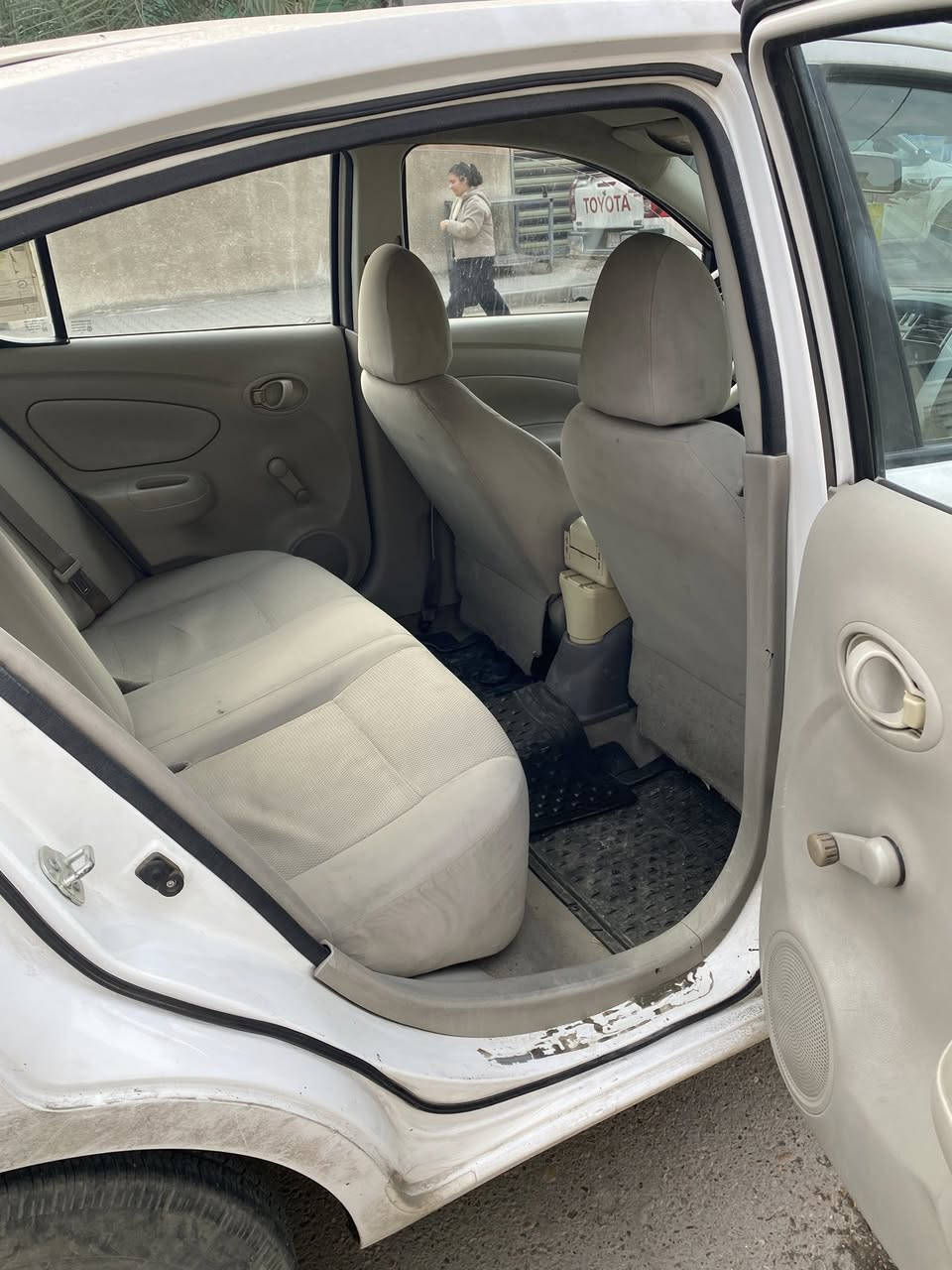 سلام عليكم سني هندي مديل ١٩  هذا الحادث وتبدلن القطع كله اصلي بدون صبغ عارضها بشدة ١٠٠ وبيها مجال بغداد تحويل ثاني يوم *********** عنوان بغداد جامع نداء
