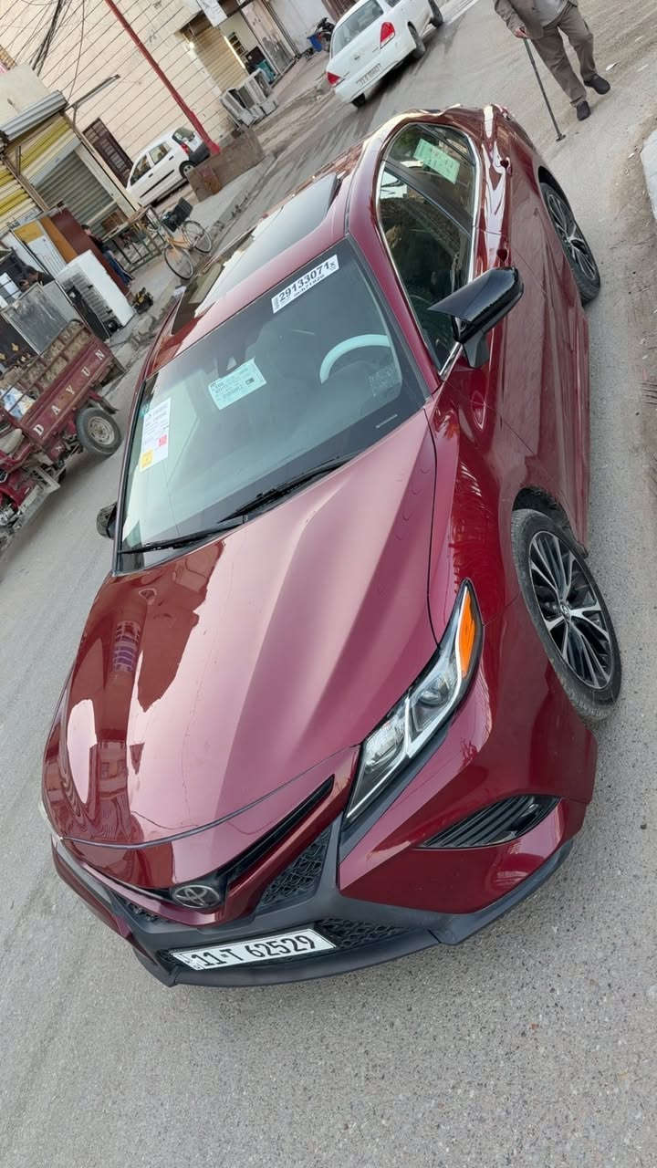 السلام عليكم 
للبيع كامري 2018  PLUS SE وارد امريكي
رقم بغداد الدولي 
فول للاخير بصمة جلد سلايد
كشنات جلد شاشة كبيرة شفتات ستيرن
كشن سايق كهرباء
تحديد سرعه وتحديد مسار
شفتات ستيرن
كشن سايق كهرباء
شاشه وكامره خلفيه 
رادار امامي وخلفي 
نقطه عمياء
اشاير بالمري 
وباقي المواصفات المعروفه
السياره ماشيه 60  ألف مايل 
حادثها مرفق بنيد مصبوغ وجاملغ بي بارد
السعر 168$ ورقه
***********
