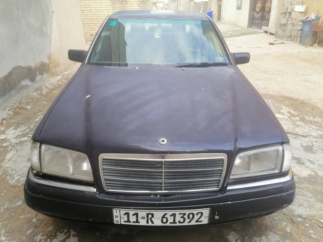 السلام عليكم للبيع مارسد مديل 1998 محرك وگير جدد تبريد ثلج صدر امامي خلفي جديد مكفولة من الضربه والصبغ وتبديل سنويه 2028باسمي مكاني بغداد السعر 41 وبيها مجال بسيط رقم الهاتف ***********
