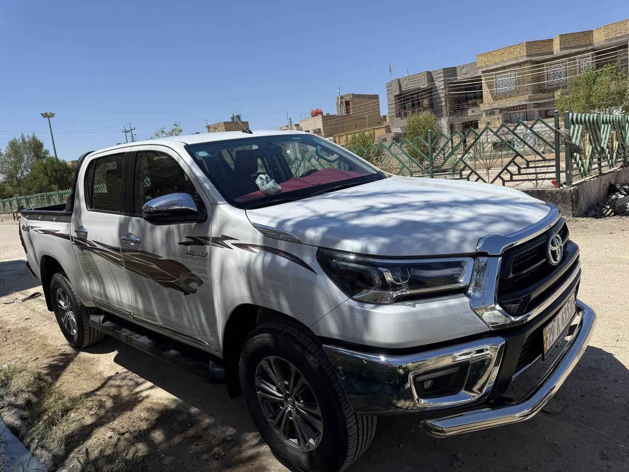 هايلوكس سعودي موديل 2023 ماشيه 55 الف رقم واسط مكفوله ***********
