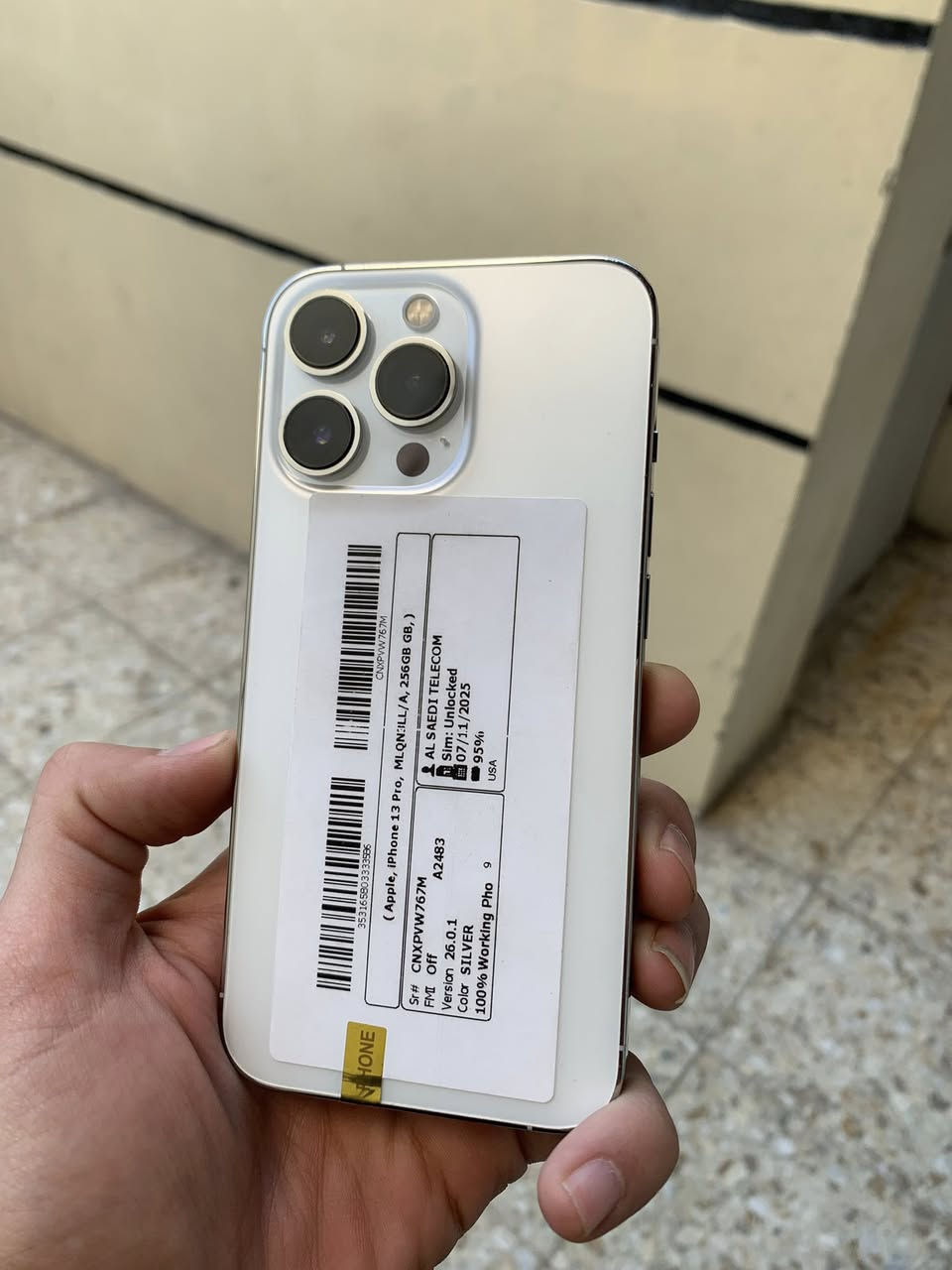 13 برو بس برو الزغير 256 جهاز كله شغال وتر بروف  بطاريه 95 بلاد فقط مبدل كامره اصليه السعر 465 قفل نهايته شراي خاص بلديات *********** فقط بيع بغداد
