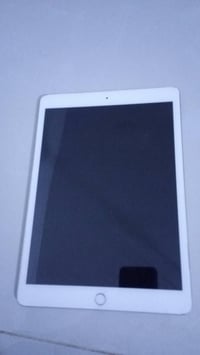 ايباد 7 • ١٢٨ • قفل