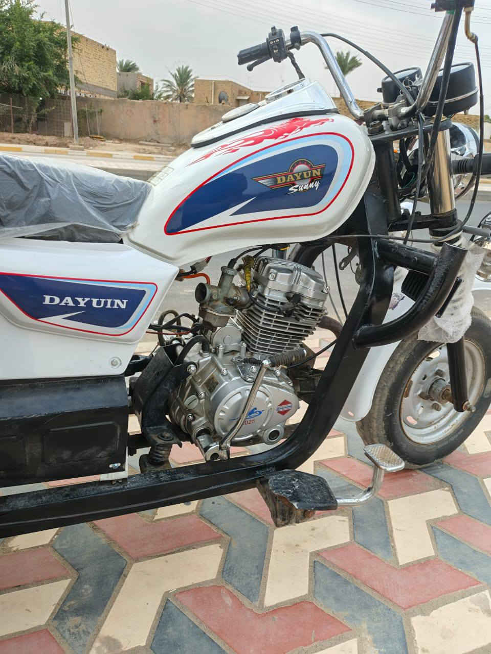 سلام عليكم ستوته للبيع موديل 2015 تعمير جديد كوله جديد ما بيه نقص برغي مكينه جديده 2025 ما ماشيه قليل اوراق بسمي السعر 1550وبيه مجال ستوته لا لحيم ولا خياس للتواصل ***********
