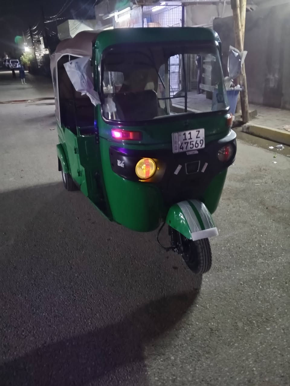 سلام عليكم تكتك واحد وعشرين رقم وسنويه تحويل ثاني يوم معمره دوس سعر 7700 رقمي ***********
