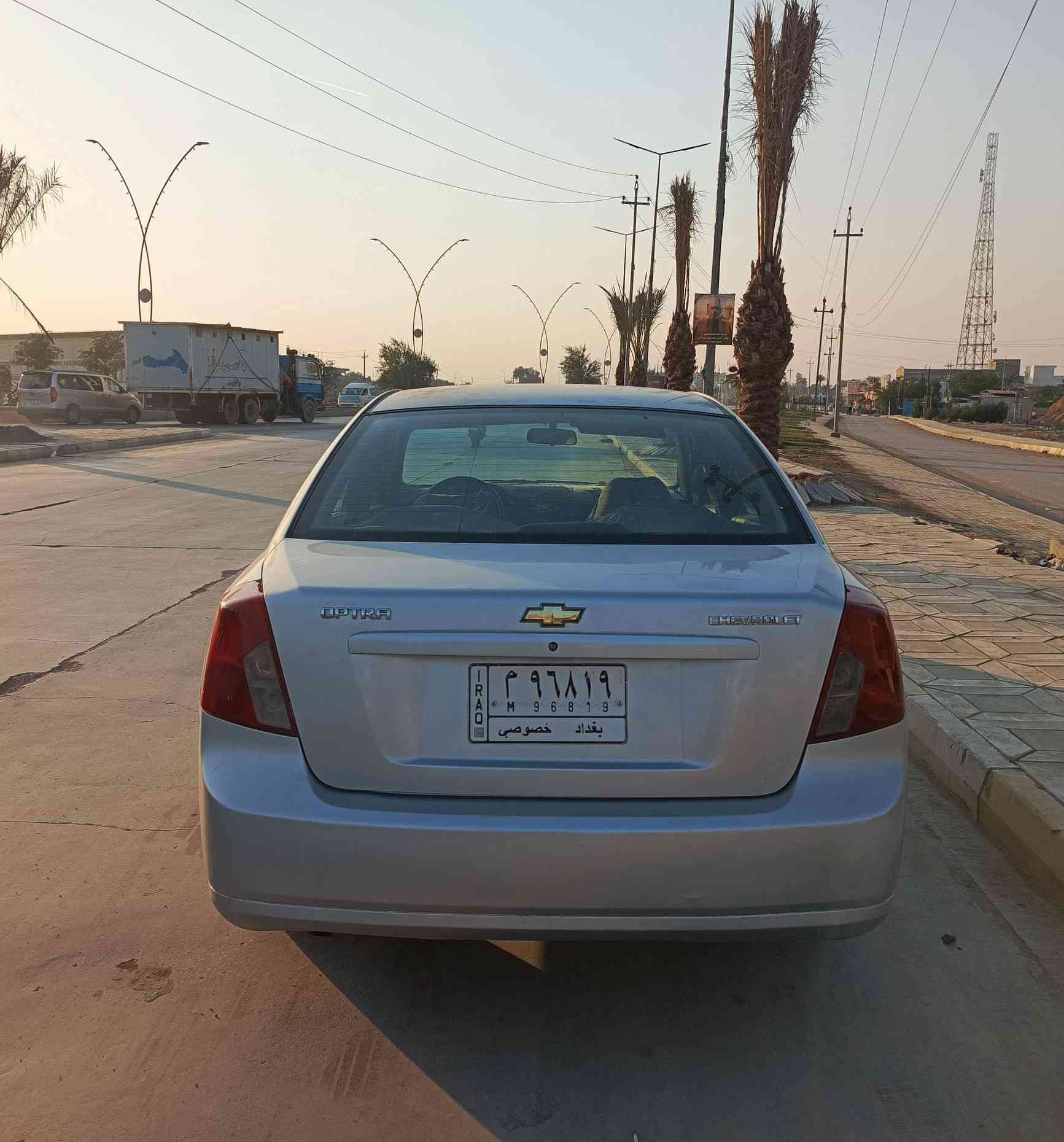 اوبترا 2004 محدث 14 مصبوغة عام 
كير عادي
رقم بغداد 
مكانها بالكوت 
***********
