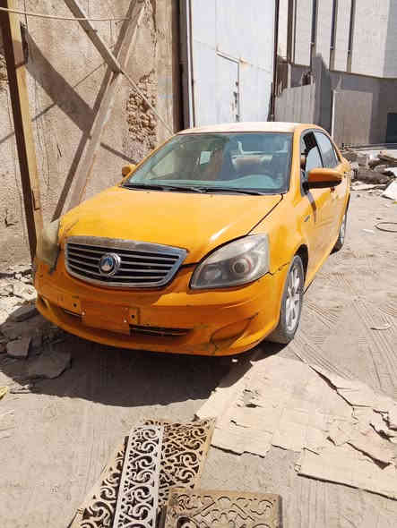 سلام عليكم سياره حيلي موبل صيني الموديل 12 سياره تشتغل وتمشي سعر 10 ورقات وبيها مجالن العنوان بصره قرمه علي رقم الهاتف *********** ابيع كوم حديد
