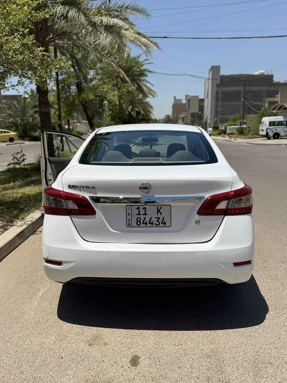 نيسان سنترا خليجي 2019 سياره بيها ربع جاملغ وربع بنيد سياره بيها بارد بسيط بالبوب 
تبريد قطعتين خير من الله 
شاشه كبيره تدعم كار بلي
كامره
ويل كب جديد
تخم تاير جديد
رقم انكليزي الجديد بغداد
سياره كلش حلوه استخدام شخصي
السعر 100$
*********** ***********
