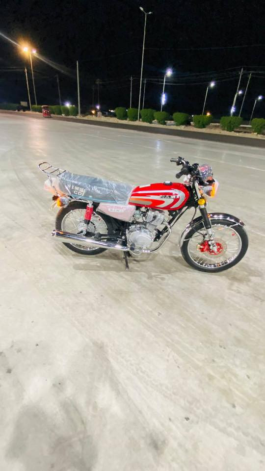 للبيع 2023اصل مو تعمير دراجه ناشفه ونضيفه انضف من الصوره  مكفوله برغي ما مفتوح بيه اذا تجي وتلكه بيه برغي مفتوح  تاخذه بلاش ***********
