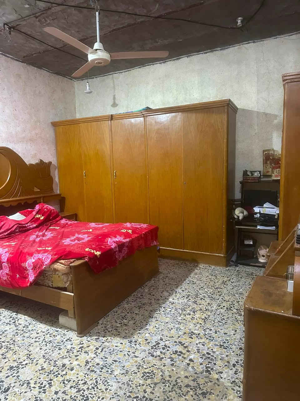 ‏يا الله دار للبيع طابو صرف نجف حي ميسان

‏قطاع 24. المساحة 50 متر  شارع 12 قرب شارع الكيات

‏طابقين. طابق الأول  غرفة   صالة  مطبخ  صحيات

‏الطابق الثاني  غرفتين  صالة  صحيات 

‏ السعر. 58  مليون. 
"""""""""""""""""""""""""""""""""""""""""""""""""""
    ‏مكتب أبو حوراء الحسناوي للعقار

‏الاتصال على الأرقام ‎*********** و ***********

‏عنوان المكتب نجف حي ميسان شارع الكات

‏ مقابيل السوق مكتب أبو حوراء الحسناوي
"""""""""""""""""""""""""""""""""""""""""""""""""""
