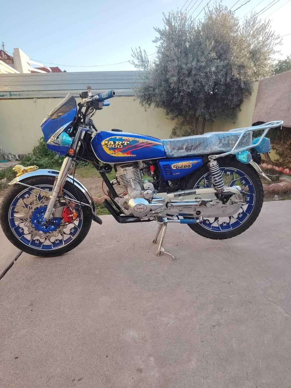 بارت عنتاني 25 سوري اصلي كامل ماكينة ٢٠٠ كبس منفس اصلي للبيع جهاز إنذار تشغيل عن بعد تم تخفيض السعر ٨٠٠ الف للضرورة البيع ***********
