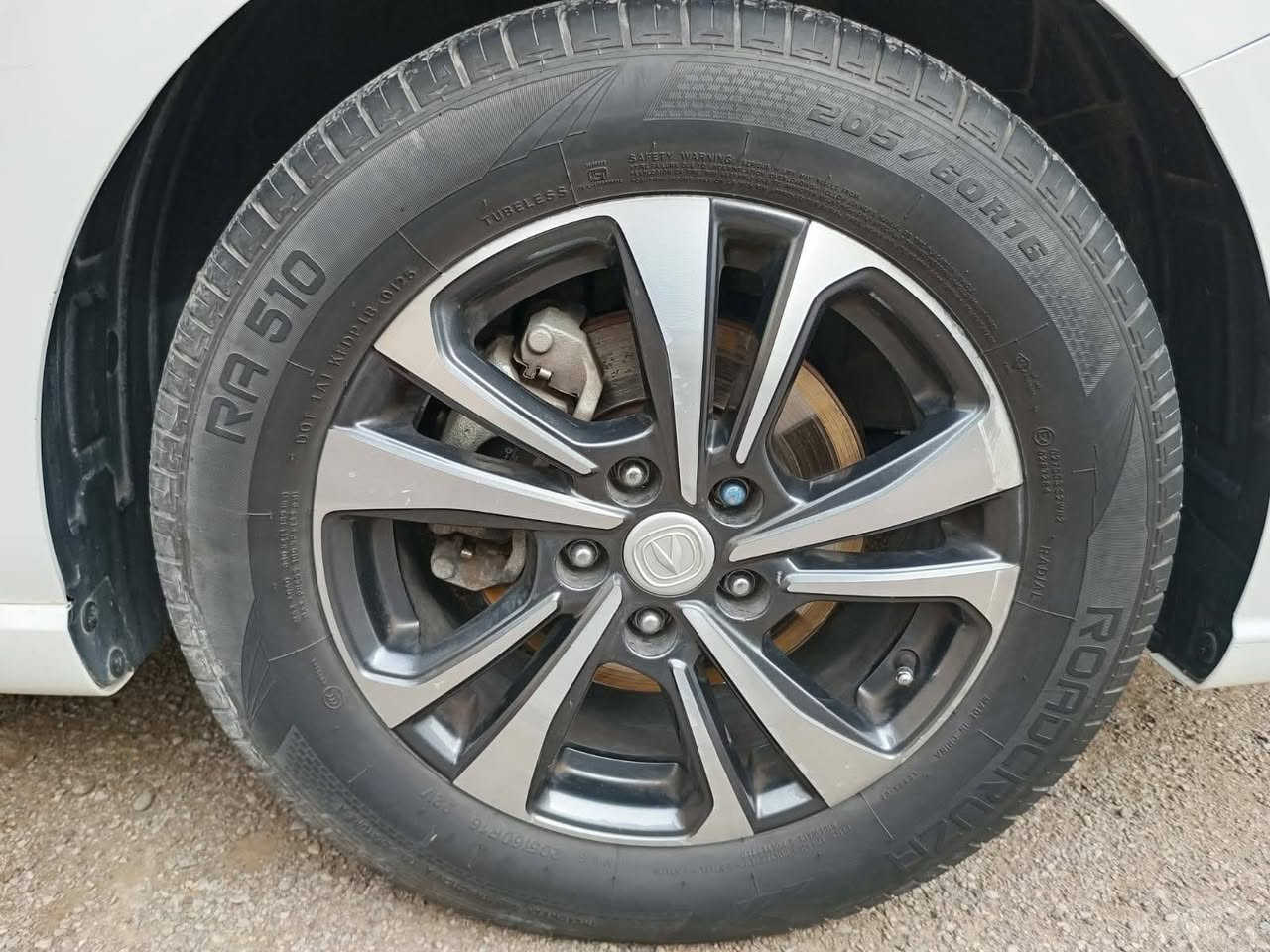 شانجان ايدو بلس 2023 مرقم اربيل
كفاله عامه فول 
محرك 1400 تيربو حره 
سعر مناسب جدا 
علق رقم واحد يوصلك سعر 
***********
