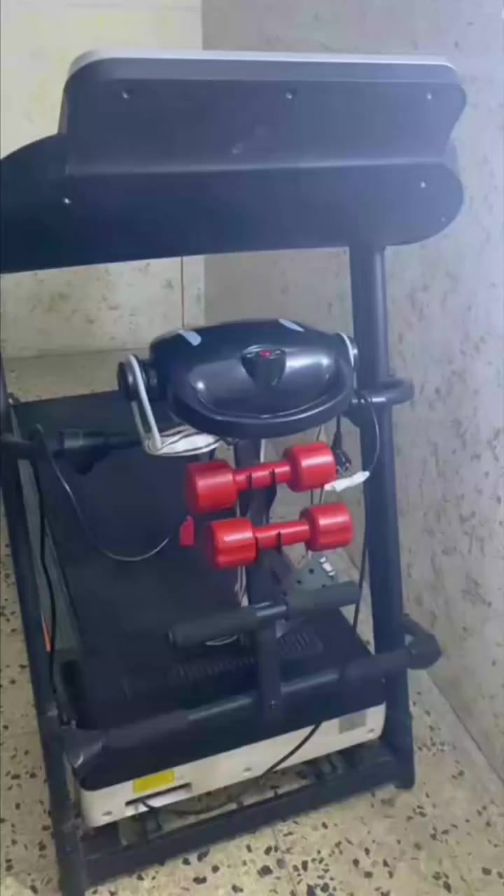 جهاز جري للبيع نضيف استخدام قليل جدااا سعره ٦٥٠للاستفسار ***********
