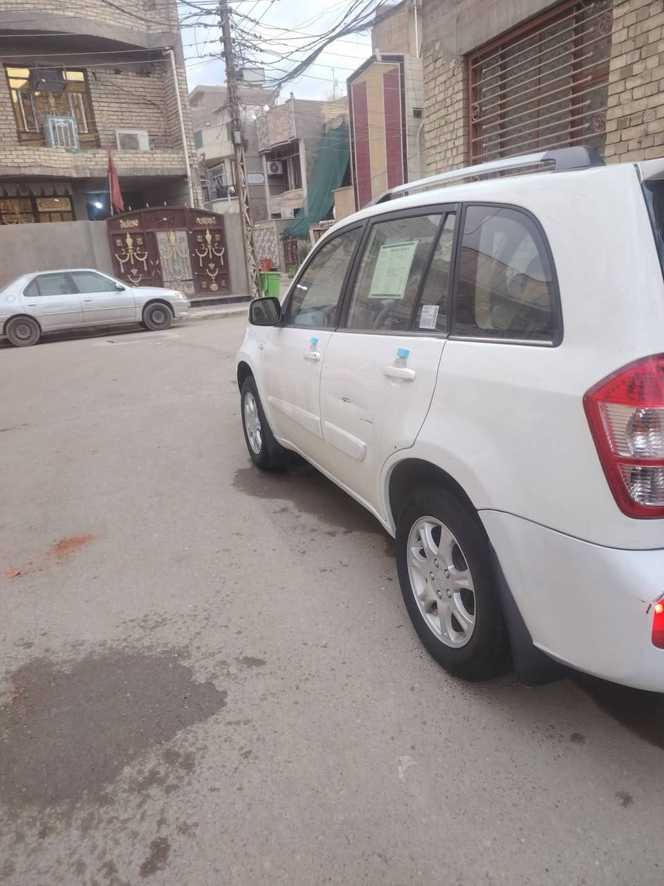 سلام عليكم تيكو 2013 مكينه 1800  كير   تخم تاير جديد حداديه جديده تحكم بالستيرن فتحه شاشة تاب اصليه شادلها بيها وبيه منظومه زنون دوشمه جديده رقم بغداد الإنكليزي بيه طخه موضحه بالباب وبيه بارد بل جملغ
العنوان بغداد بلديات
***********
سعر 60 وبيه مجل
