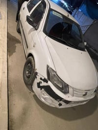 للبيع ساينا موديل ٢٠١٩ بيها ضربه جاملغ خلفي ومصلح عكس السايق وباب خلف ...