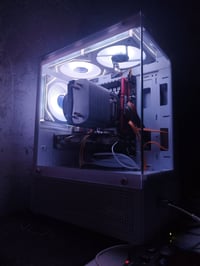 اخوان كوبو بكيس مني مثل ما موضح بالصوره مواصفات  معالج زيون e5 2670 v3...