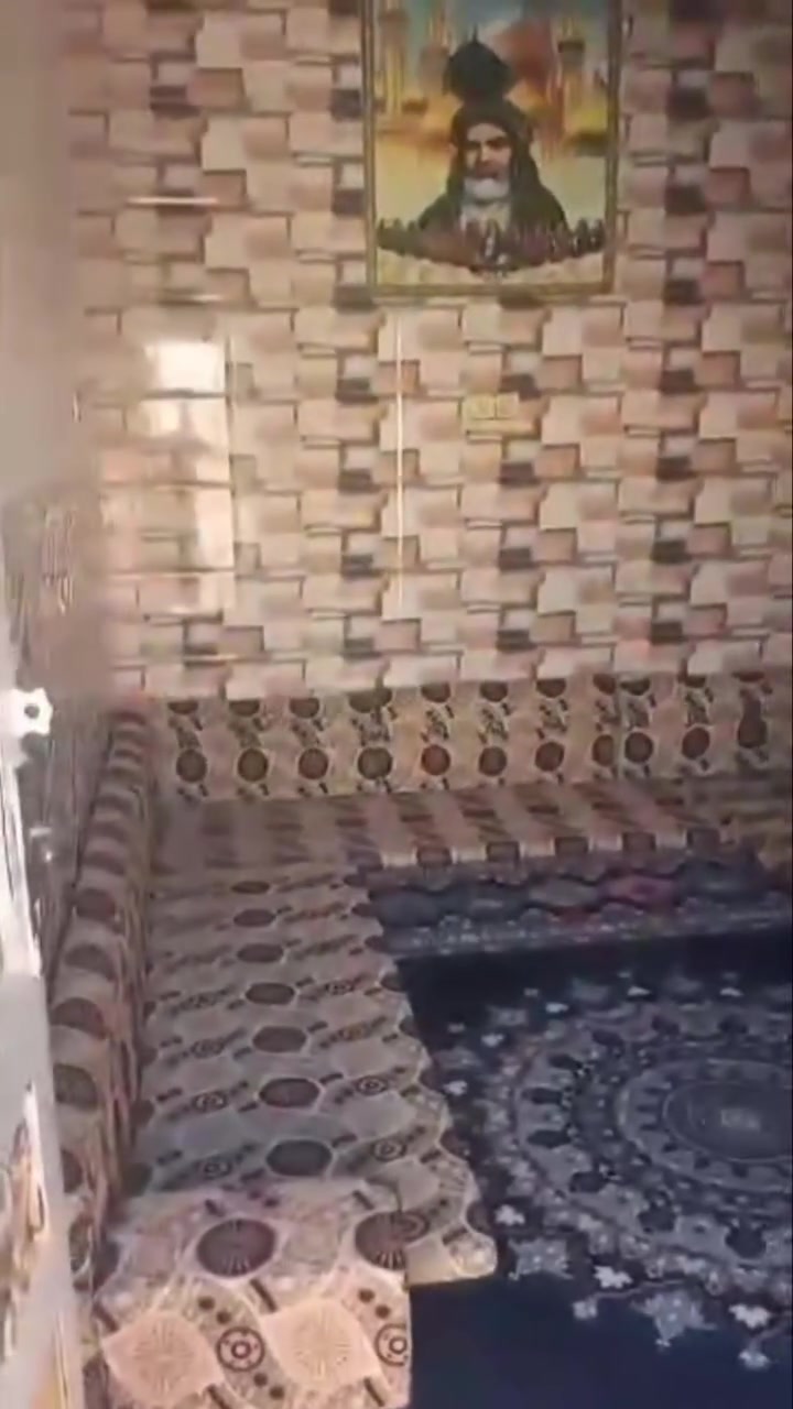فـــرصـــة عــقــاريــة لا تــعــوّض! 🚨🏡

 دار حـديـث طـابـقـيـن لـلـبـيـع 🏡📍
 الـمـوقـع الـمـمـيـز: الحي العسكري — (مقابيل آل الحجي حسين العكيلي) موقع معروف وقريب من كل الخدمات!📐
 الـمـسـاحـة: 125 متر مربع (استغلال ذكي جداً لكل شبر).✨ تـقـسـيـم الـدار الـمـثـالـي:🛏️ 3 غرف نوم واسعة ومريحة.🛋️
 2 صالة داخلية (هول) لجمعة العائلة.🚪
 استقبال معزول تماماً لخصوصية ضيوفك.🍳
 مطبخ بتصميم عصري وعملي.🚿 حمام داخلي متكامل + صحيات خارجية إضافية
.المستمسكات جاهزة والتحويل مباشرة ⚖️📞 للمزيد من التفاصيل ومعرفة السعر، اتصل بنا: ***********🔄
 مكتبنا في خدمتكم دائماً:عندك (قطعة أرض 🔹 بيت 🔹 محل) طابو أو زراعي، وتريد تبيع أو تأجر؟راسلنا أو اتصل بنا فوراً واعرض عقارك معنا! 🤝📱 للتواصل: ***********
