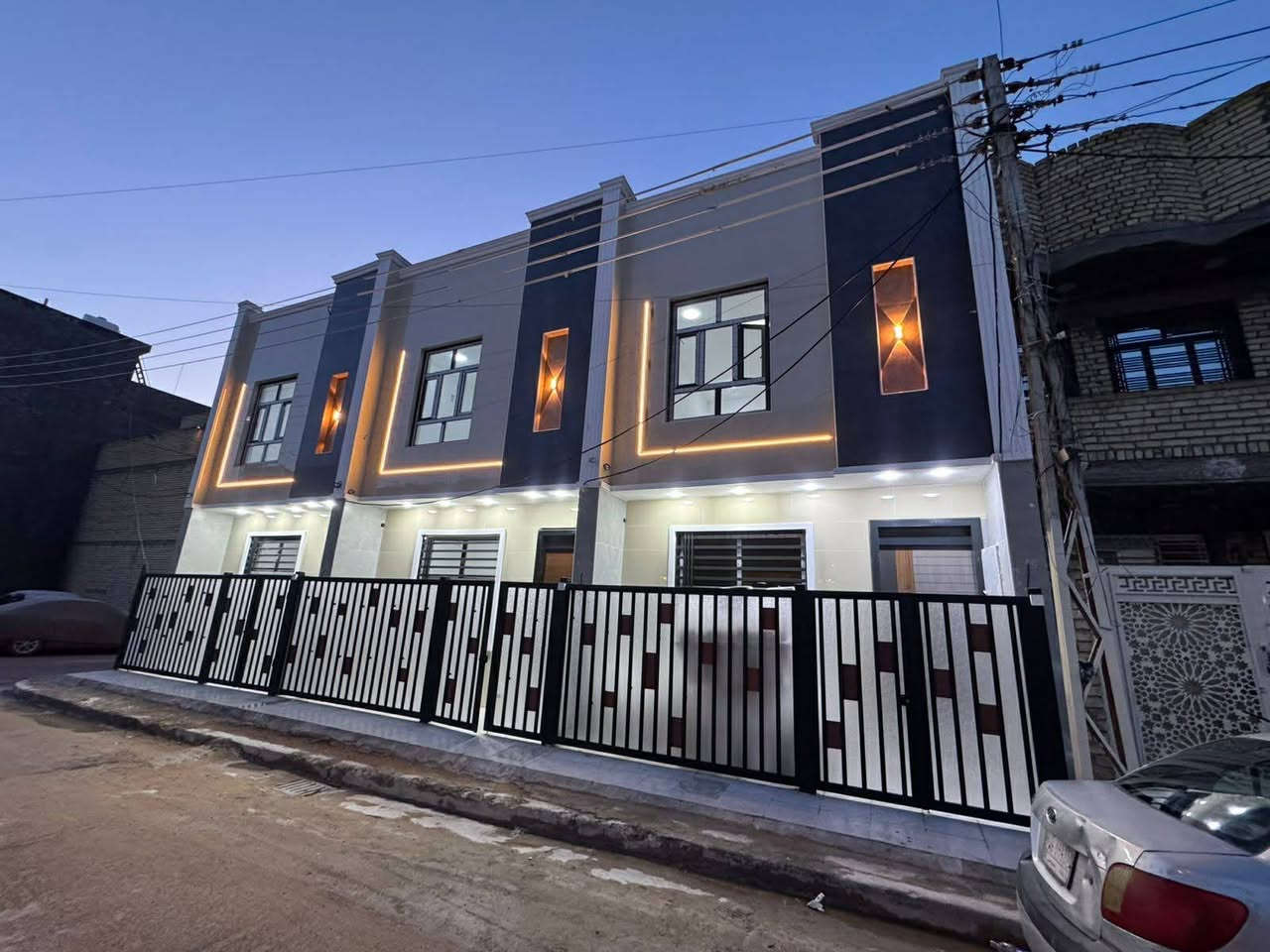 مشتملات للبيع عدد 3 مساحة 50 متر ركن واثنان بجانب الركن
الواجهه 5 متر 
النزال 10 متر 
العنوان -حي الجهاد/ديوان المخابرات/قرب شارع 60 /
خلف شارع المضخه التجاري /
يحتوي كل مشتمل على/- غرف نوم عدد 3/صاله/مطبخ/صحيات2/
منور /بيتونه/سطح/
طابو صرف/موقع ممتاز/فرع عريض/
للاستفسار الاتصال/
***********
***********
يتوفر واتساب أو مراسله الصفحة
