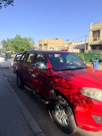 نضيفه كلش كل نقص ما بيها وبيها منظومة غاز يعني انسى صرف بانزين و دوانز...