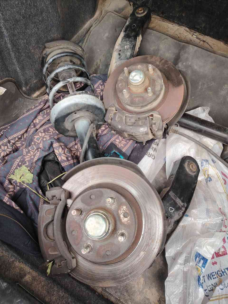 السلام عليكم يوجد عندي طابكسنات مال ابرنس  مع الطبلات وصونداتهن كاملات مال كصه حاويه جدد فول  ابد ممستخدمات حتى دبلاتهن شغالات اشتريتهن ب 225الف وماستخدمتهن وهسه اريد ابيعهن السعر 175 الف نهايتهن قفل المكان الفلوجه


**إذا كنت صاحب هذا الإعلان وتريد حذفه لأي سبب، رجاءا أرسل رسالة إلى الدعم الفني**