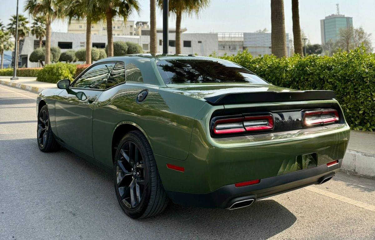 جالنجر  2022 مرقم اربيل
حلوة مواصفات 6 سلندر لون مميزة 
جاملغ بونيد بدون ارباك 
ماشيه ٦٠ ميل محرك ٦ سلندر 
محرك كير واير بشرط مامفتوح 
سيارة حيل نظيفة كلشي عل بلاد جديد 
سنوية هزة كلشي جديد مدفوع لـ
باسمي السنوية بشرط تحويل وغرامـة

رقم صاحب سيارة ***********
