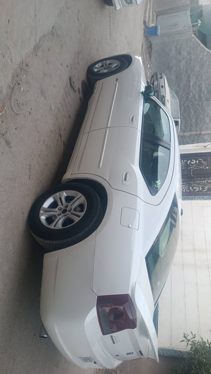 سلام عليكم اخوان جارجر  موديل 2010 
سياره نضيفه وحلوه والداخل نضيف 
باسمي  رقم سليمانيه مداور ثاني يوم  
العنوان الحله شارع ستين60 
ولستفسار ع رقم....***********
