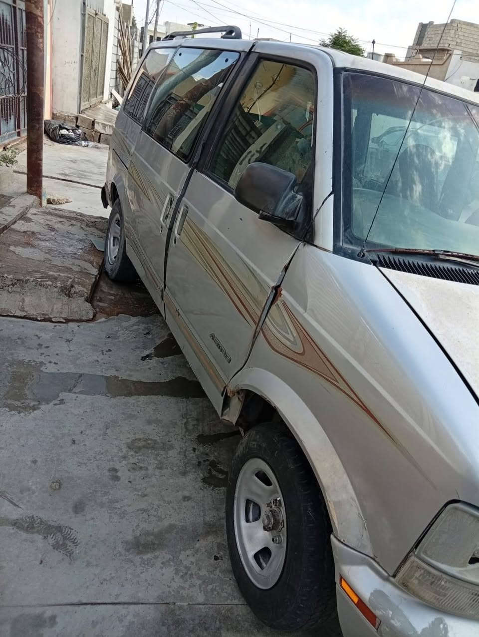 سيارة شفر ليت فان موديل 96 بدلت محرك كصة جديد وبعد تريد عنكبوت تحتاج راديتر صراحة ولله ماعندي اصرف علية رقمة كركوك عدم ترويج وصاحبة موجود شرط التحول ملاحظة سيارة مابية معجون جسمة بلادي والسيارة حالين متشتغل سعرة 16 نهايتة عنوان كركوك *********** كركوك, العراق
