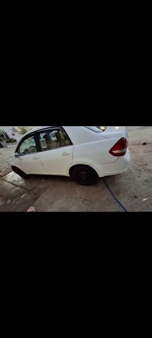 سلام عليكم سياره البيع نيسان تيدا محرك و كير ما بي عيبه تايره ٤ جيديد تبريد فول سعره بيمجل ٦٨ ورغه تصل على رقم   ***********
