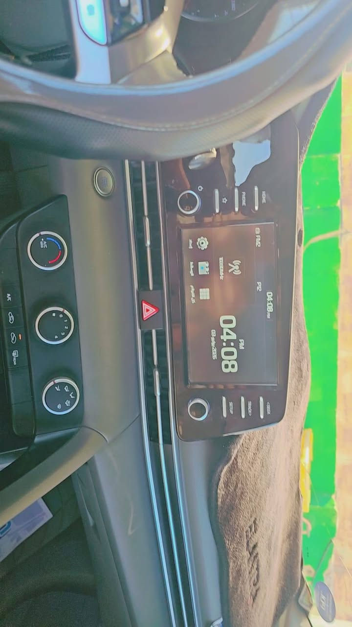 🚘 للبيع | هيونداي إلنترا 2022 خليجي
موديل: 2022
محرك ٢٠٠٠ دوش
مواصفات خليجي
اللون: أبيض
تشغيل بصمة
شاشة
رقم أربيل الجديد
🔹 السيارة بحالة جيدة، ويوجد ضربة موضحة بالصور
العنوان البصرة 
رقم الهاتف ***********
