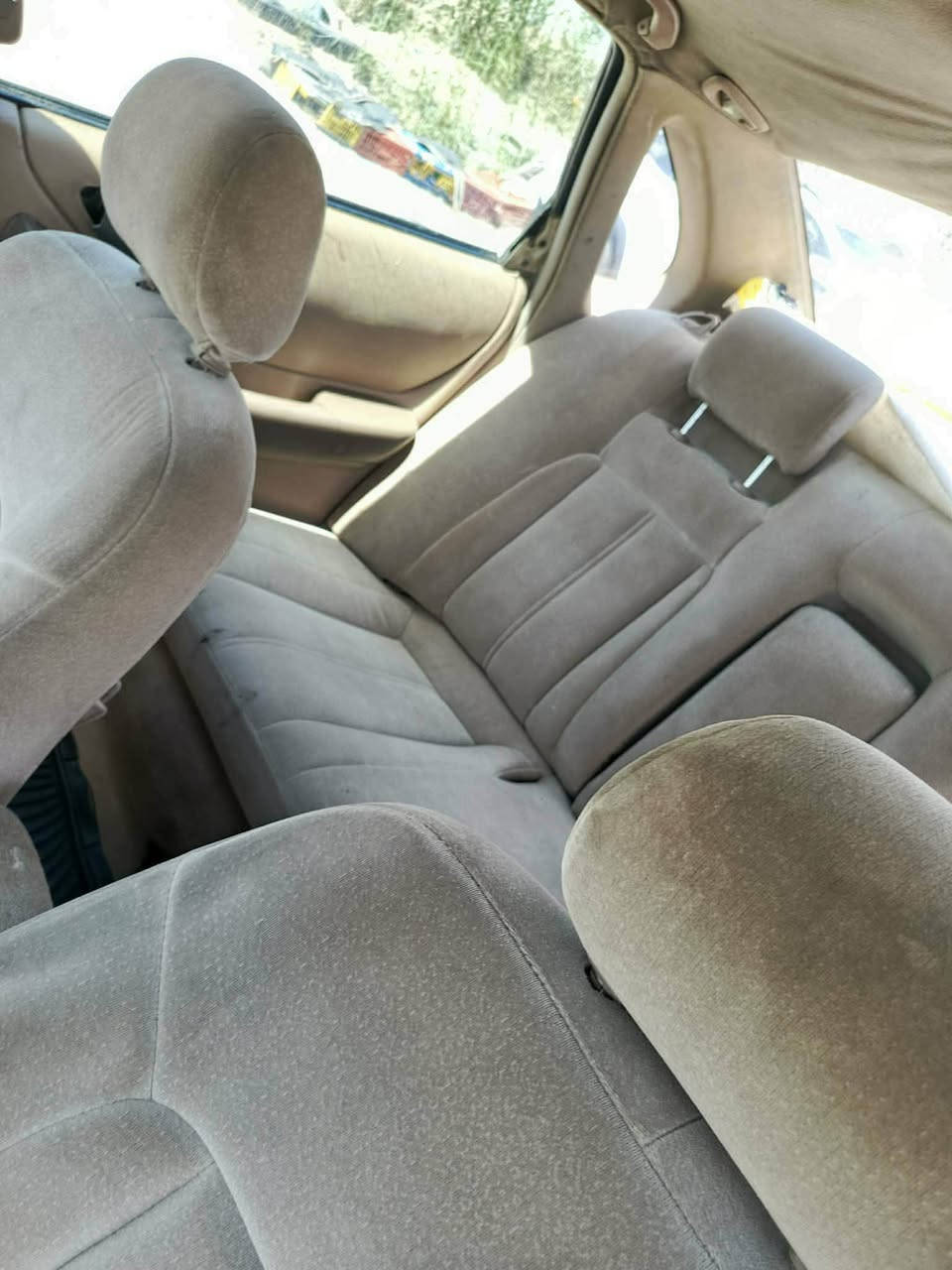 افلون للبيع موديل 2000
سياره خليجيه صبغ عام 
مكينه كير تبريد شرط
تحويل مباشر رقم ذي قار مشروع وطني
سعر 68 وبيه مجال بسيط 
مكاني ديوانية 
***********
